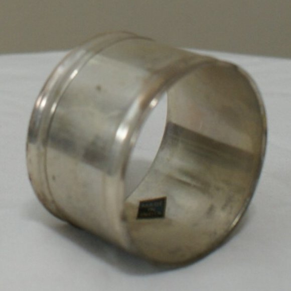 Vintage Silverplate Napkin Rings Lot of 8 Wm A. Rogers Oneida Round 2 Boxes of 4 - Picture 7 of 9